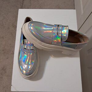 Girl's Loafers  NWT